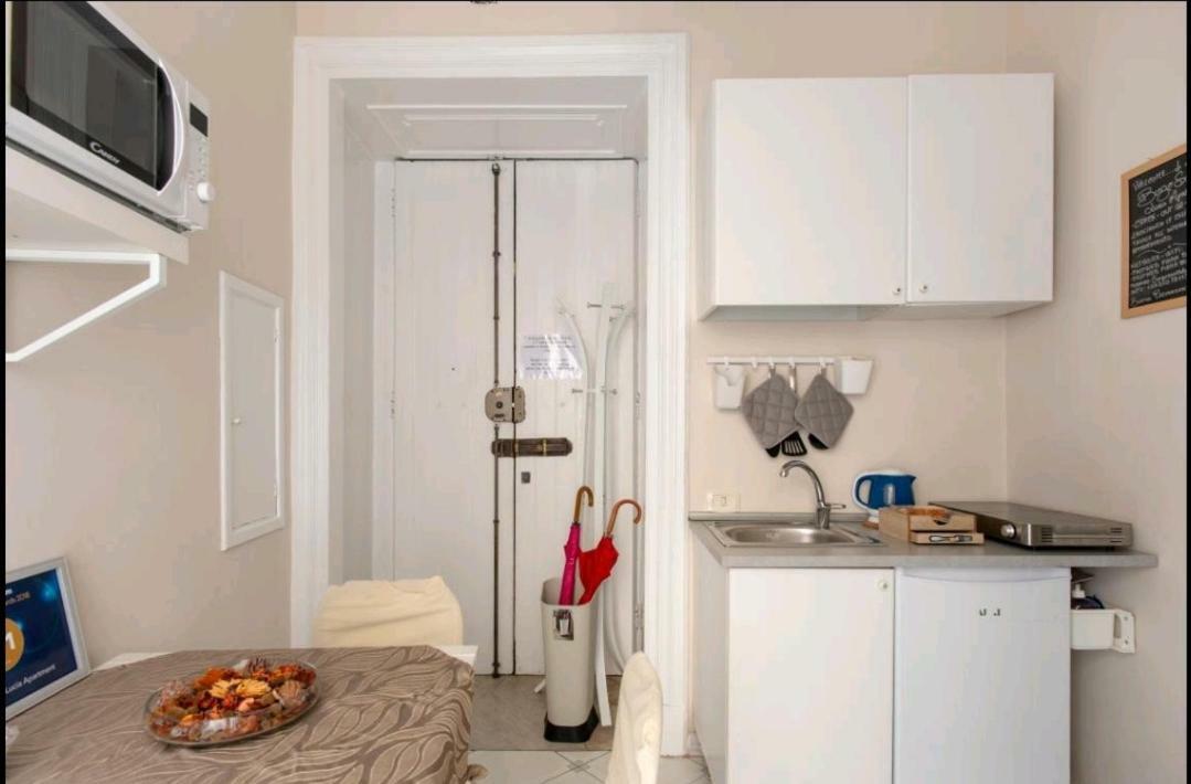 Borgo Santa Lucia Apartment Neapol Zewnętrze zdjęcie