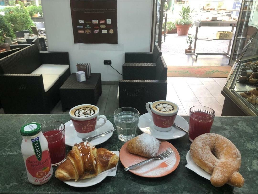 Borgo Santa Lucia Apartment Neapol Zewnętrze zdjęcie